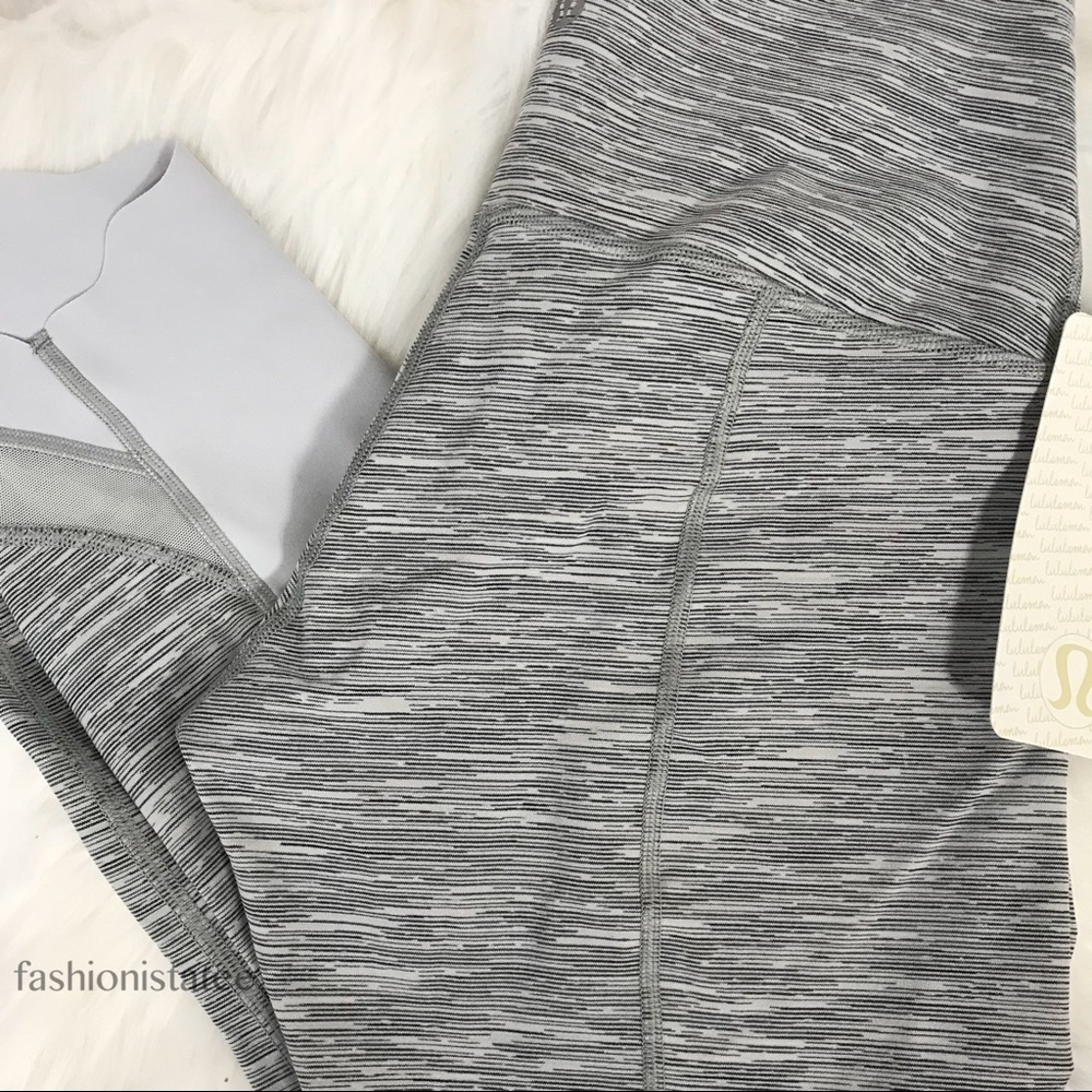 NWT LULULEMON WUNDER UNDER CROP II ROLL DOWN 10 - Picture 7 of 8